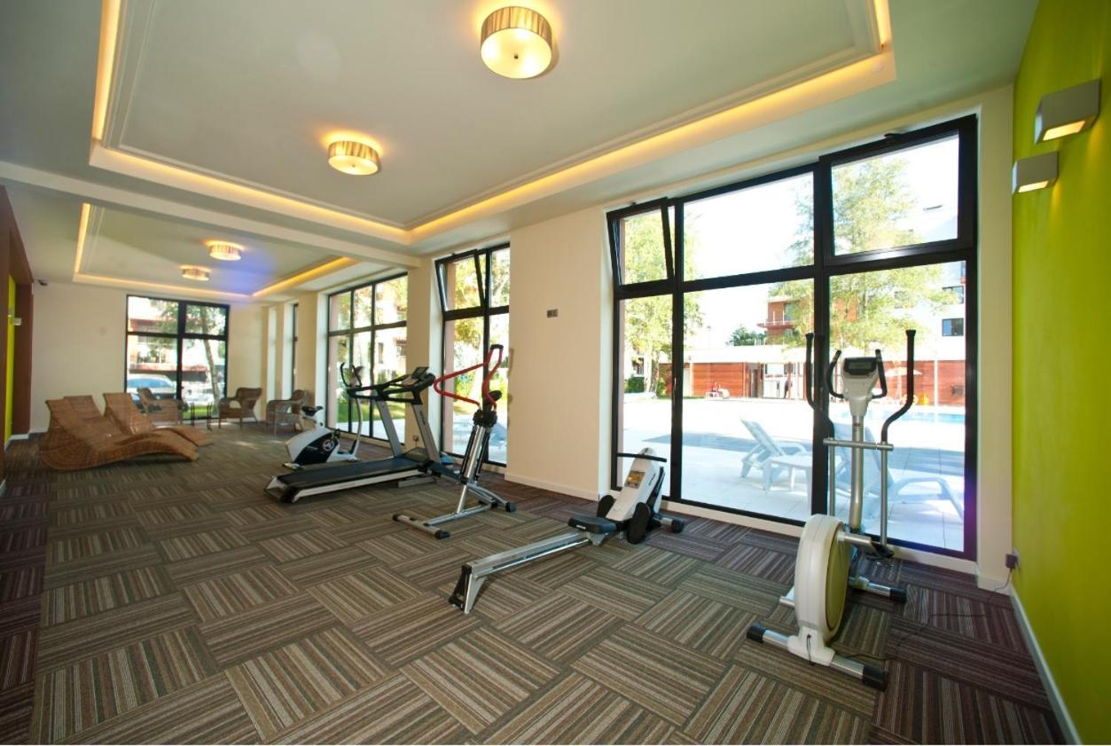 Apartament Polanki Kolobrzeg Z Podgrzewanym Basenem Exterior photo